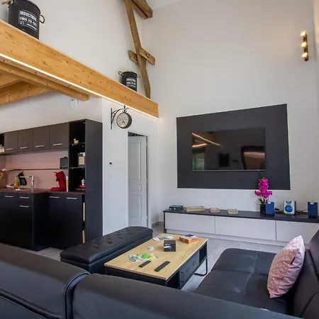 Gite D'exception Avec Piscine Privee, Spa Et Wi-fi A - Fr-1-616-415